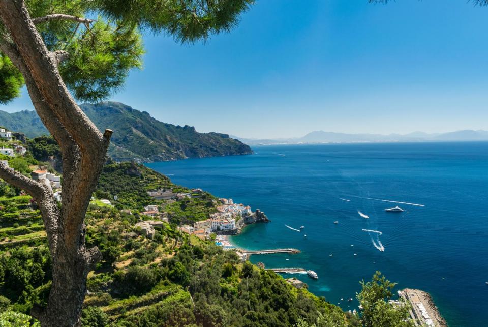 Waters on the Italian Riviera on an Amalfi Coast yacht charter